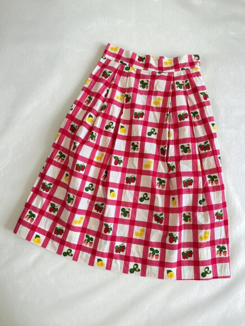 PRETTY VACANT Red Gingham Fruit Print MIDI Skirt  Size Medium